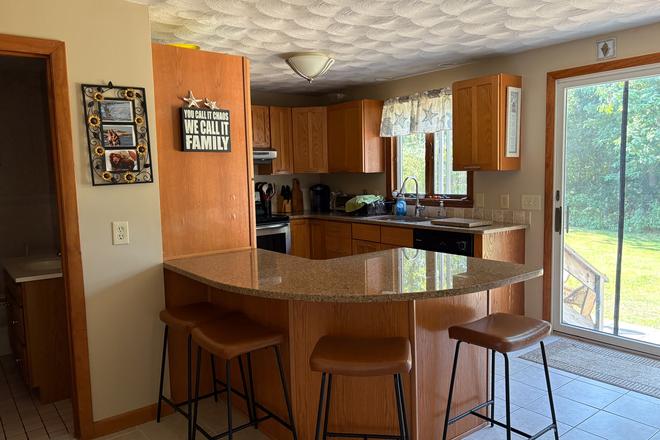 kitchen - Academic School Year - 4 bed / 2 Bath,  56 Spruce Road South Kingstown, RI 02879 House