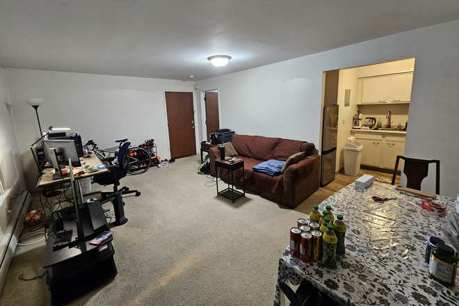 Spacious, fully furnished living room - 🌿 Sublease Available – Cozy 1-Bedroom Apartment 5 mins from MSU
