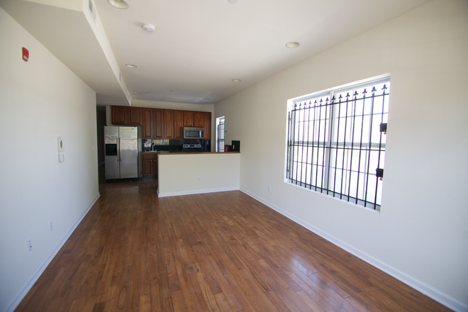 Living Room - OCP - Bright and spacious 3 Bed 3 Bath In Safest Location Off Campus Apartments