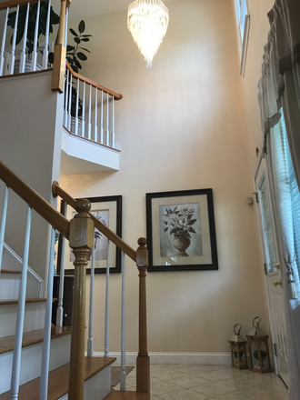 Entrance - Single Family House 4 Bedroom, 2,5 Bath