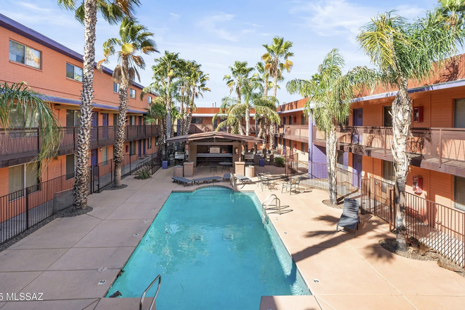 Outside Pool Area - 2 Bed/1 Bath Spacious Remodeled Move in Ready Apartment, Walking distance to U of A!
