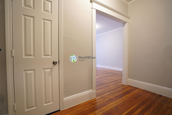 1 - SEPT 2026-Affordable Allston 2 bed. NO FEE! H/HW inc.