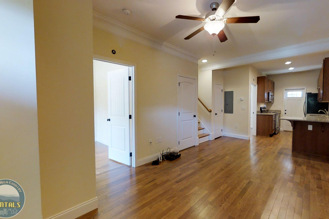 Photo - Forrest Edge Apartments