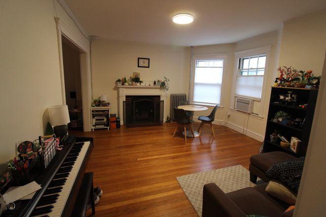 1 - Charming Harvard Square apartment with parking available.