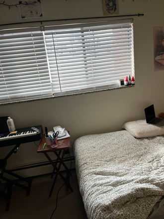 bedroom - College Townhouses