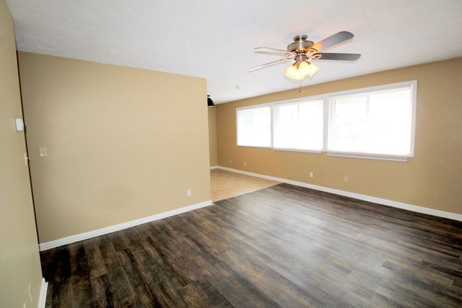 Living Room - Downtown home for rent for the upcoming school year!