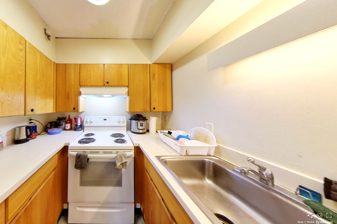 Kitchen - Single room in a 3B1B high rise apartment along the Charles River