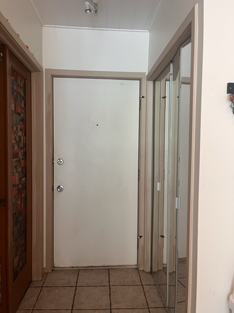 Entrance - Northbrook Apartment