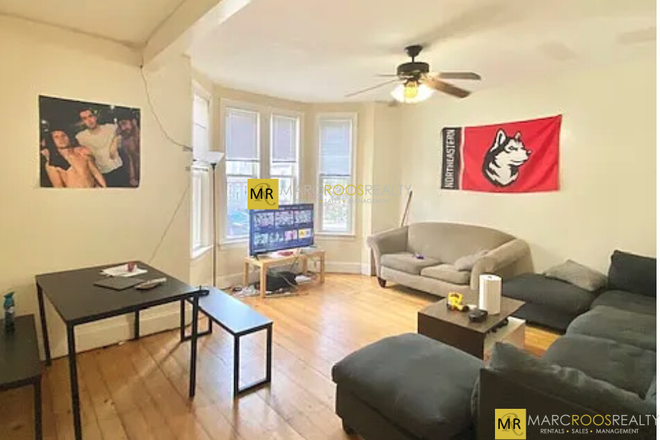 Living - HUGE 6 Bed 2 Bath | In-Unit Laundry | NO BROKER FEE | 09/01/2026 Apartments