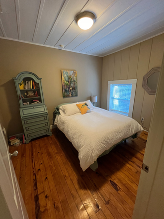Bedroom - Candler Park 1 bed/1 bath apartment