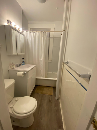 Bathroom - Apartment very close to the campus