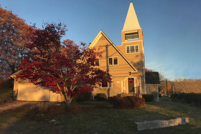 Front of house - 3 Bedroom Apt. 12 min from Campus. Gorgeous Church converted into a home. Lower Level Apt.