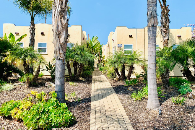  - AVAILABLE NOW! CHARMING 1BD/1BA NORTH PARK BUNGALOW! ONLY $2,095/MO!