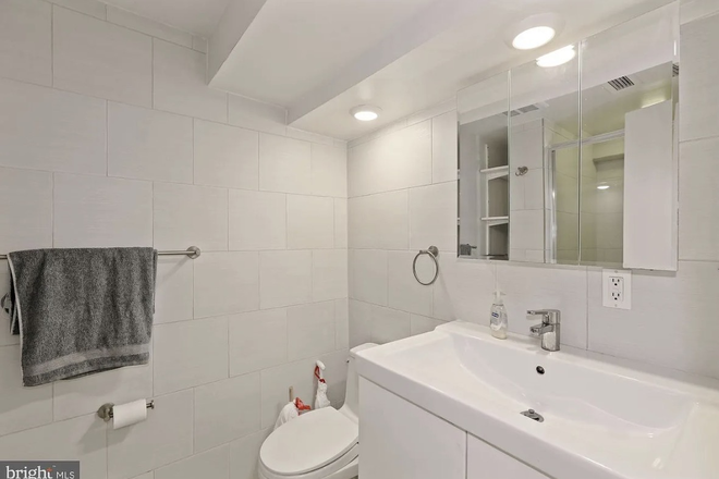 Bathroom - Fully Furnished Lower Level Apartment (1 Room Available)