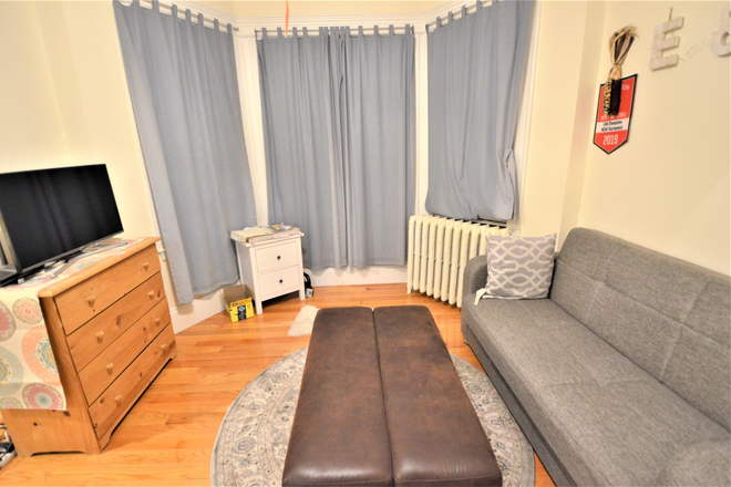 Studio - Large Studio Available 9/1/26! *CONTACT NOAH 603-470-8181 Apartments