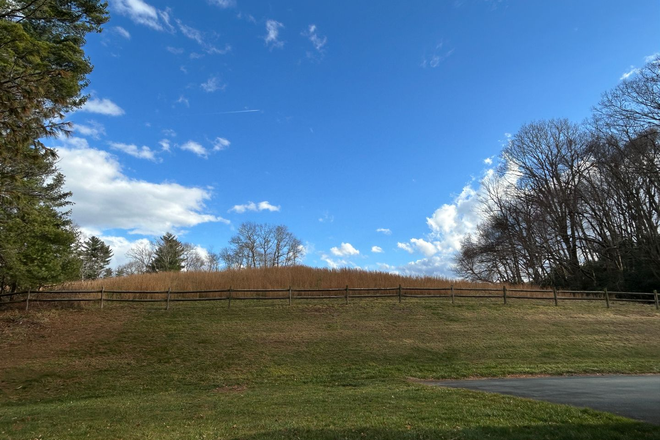 Photo - Spacious Brick Ranch Nestled Away — Close to Town! House