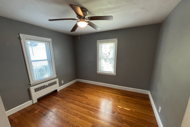 Sunny Bedroom - Room in a Nice East Side Apt. Parking and Laundry Included!