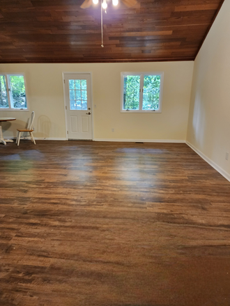 Livingroom - House 5 minutes from Dahlonega UNG Campus