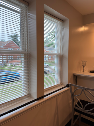 Outside street view - 6130 MACBETH FREE student application Duplex