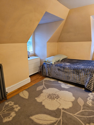 Room for Rent - Great Room Available in a Private House - $1000/month