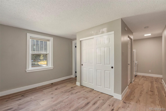 Living area 2 - Studio Apt - 1 block from Campus!