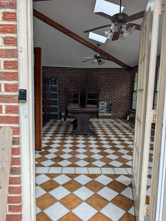 Entrance - Ground floor 2 bedroom large apartment
