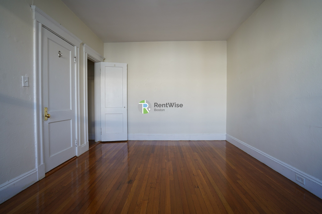 1 - AVAIL JAN or NOW - Spacious Fenway 1 bed, H/HW inc, D/W, Elevator, NO FEE! Apartments