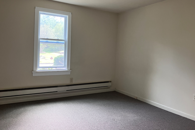 bedroom - Umass bus- One bedroom apartment- August 5