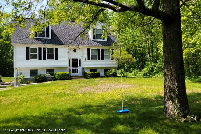 Exterior - Large, Executive Colonial House located in rural South Belchertown.  Close to the Mass Pike & 291