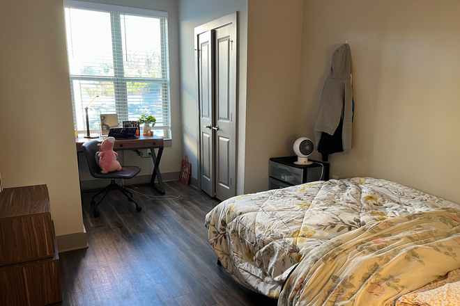 Bedroom - Private BD/BR Union Apartments - Spring 2026 Sublease