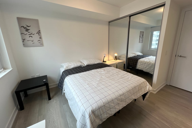 Master Room - Bedroom - Fully Furnished Private Rooms | Yonge & Eglinton Near Subway Station
