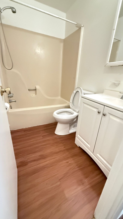 Bathroom 2 - 8907 34th Ave College Park - Single Family Home Close to Campus
