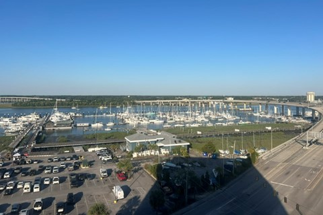 Balcony - Ashley House Unit 9k facing marina furnished across from MUSC/flexible lease