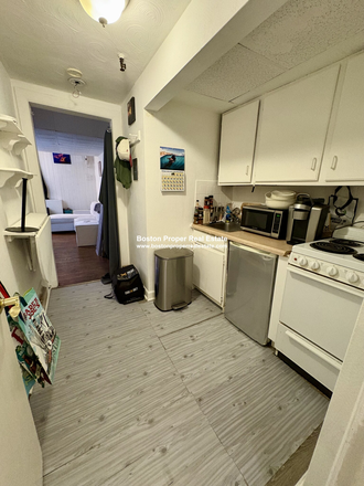 a - Spacious studio, NO FEE Apartments