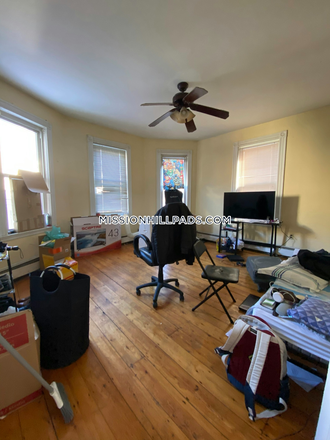 Bedroom - New 2026 Listing! NO BROKER FEE! 5 Bed 2 Bath Apartment on Cherokee St.!