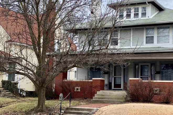 Outside street view - Historic Ninth Street in Lafayette, Rental