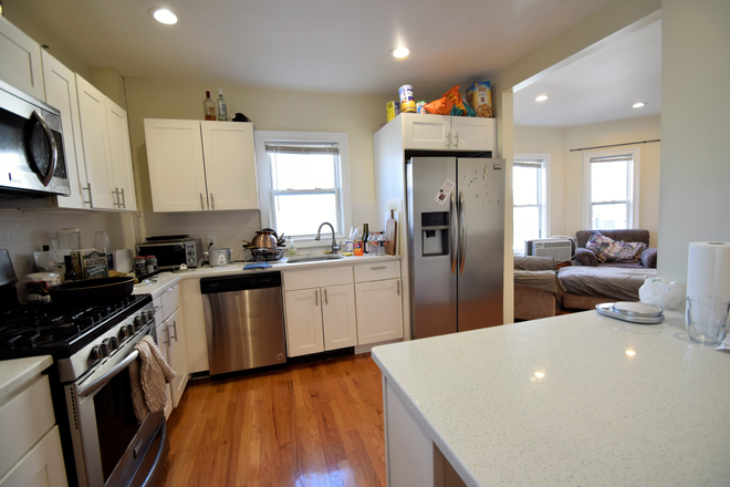 Kitchen - 3 bed, 2 full bath unit close to the Ball Square T-Stop Rental