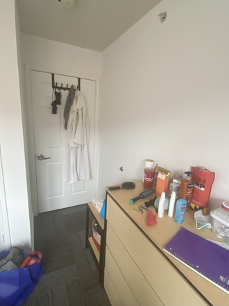 Bedroom - South Campus Commons 2 - SPRING 2026 Lease Transfer Apartments