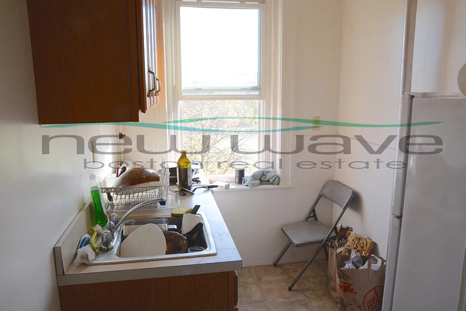 kitchen - Studio Apartment Sublease Takeover