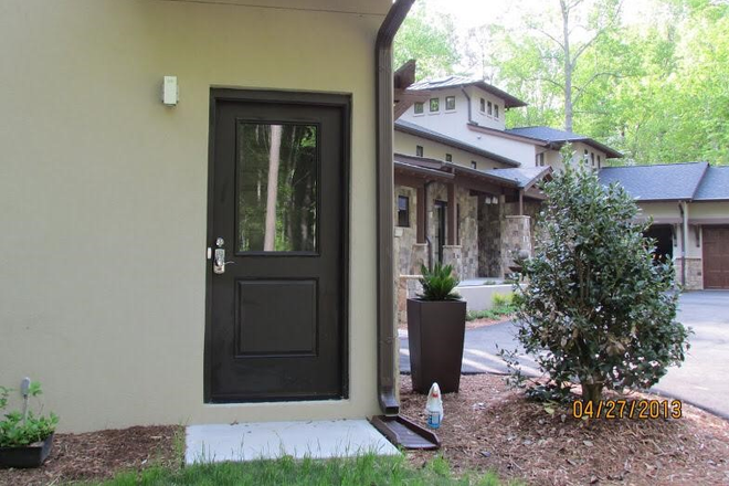 Independent access - Private studio in upscale Duke Forest community utilities included independent entrance Apartments