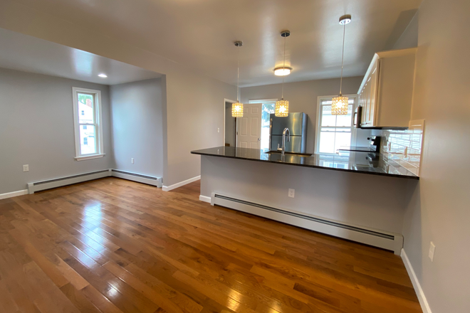 Kitchen dining - Air Conditioned private bedroom in a remodeled modern apartment Near Harvard Allston Campus