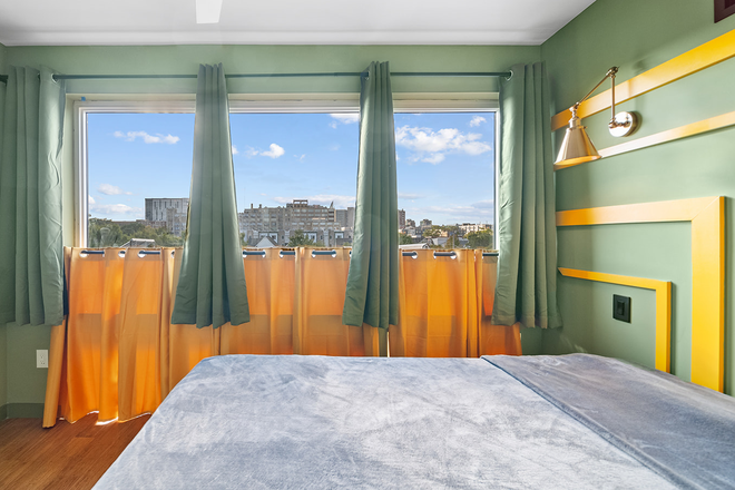 Studio bedroom with Temple U Campus View - Entire Floor Studio Apartment in Shared House WALK TO CAMPUS