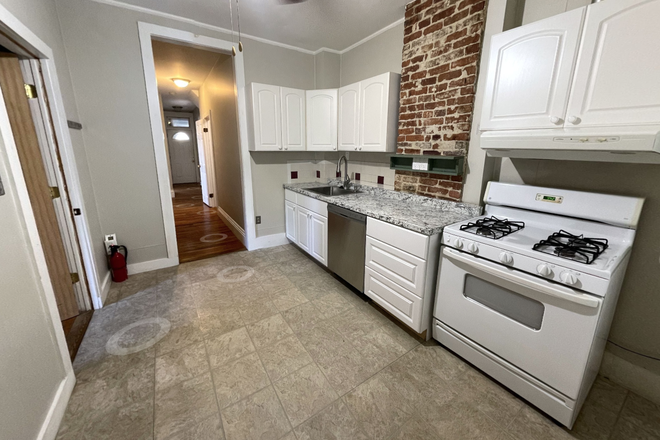 kitchen - Bright&Sunny 2 Bed/1Bath w/ Private Deck! Available 9/1/26!! Apartments