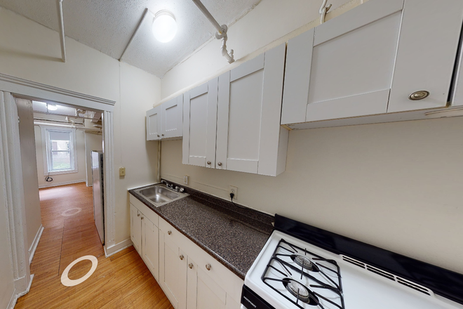 Call NOW for showings! 617-236-8550 - BOYLSTON ST - *NO FEE* SPLIT 2BR FOR 3 PPL IN SYMPHONY FOR *9/1/2026* W/ LNDRY IN BLDNG, H&HW INC! Condo