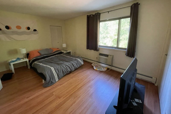 Bedroom for sublease - The Brook Condominiums