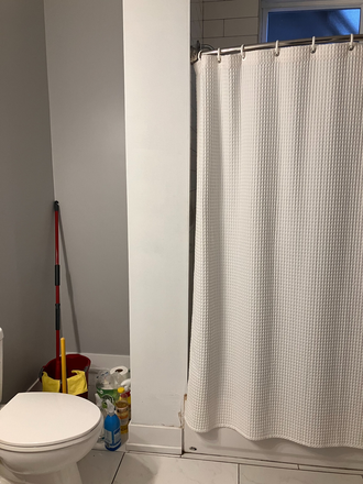 Bathroom - 2223 West Washington Blvd Unit 1 Apartments