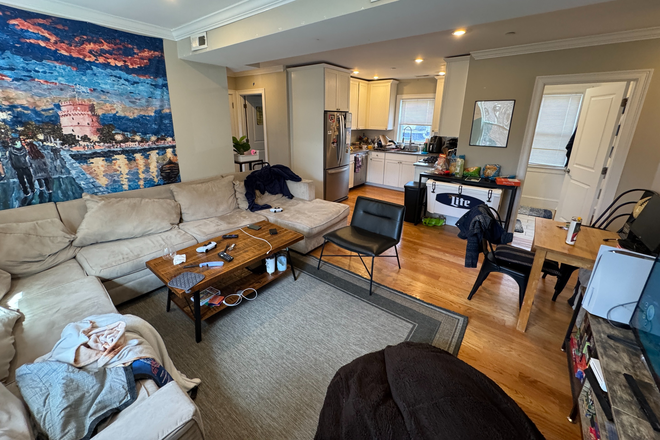 kitchen/living space - LOCATION!! Huge 5 Bed / 2 Bath w/ LAUNDRY IN UNIT! Avail. 9/1/26!! Apartments