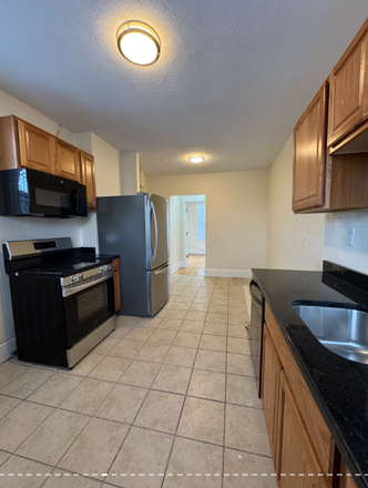 Kitchen - Hugh 7 Bedroom 4 bathroom option! Apartments