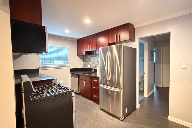 Kitchen - Modern 2BR / 1BA Apartment – All Utilities Included – Garage + In-Unit Laundry
