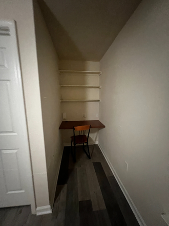 Desk area in bedroom - The horizon student living Apartments